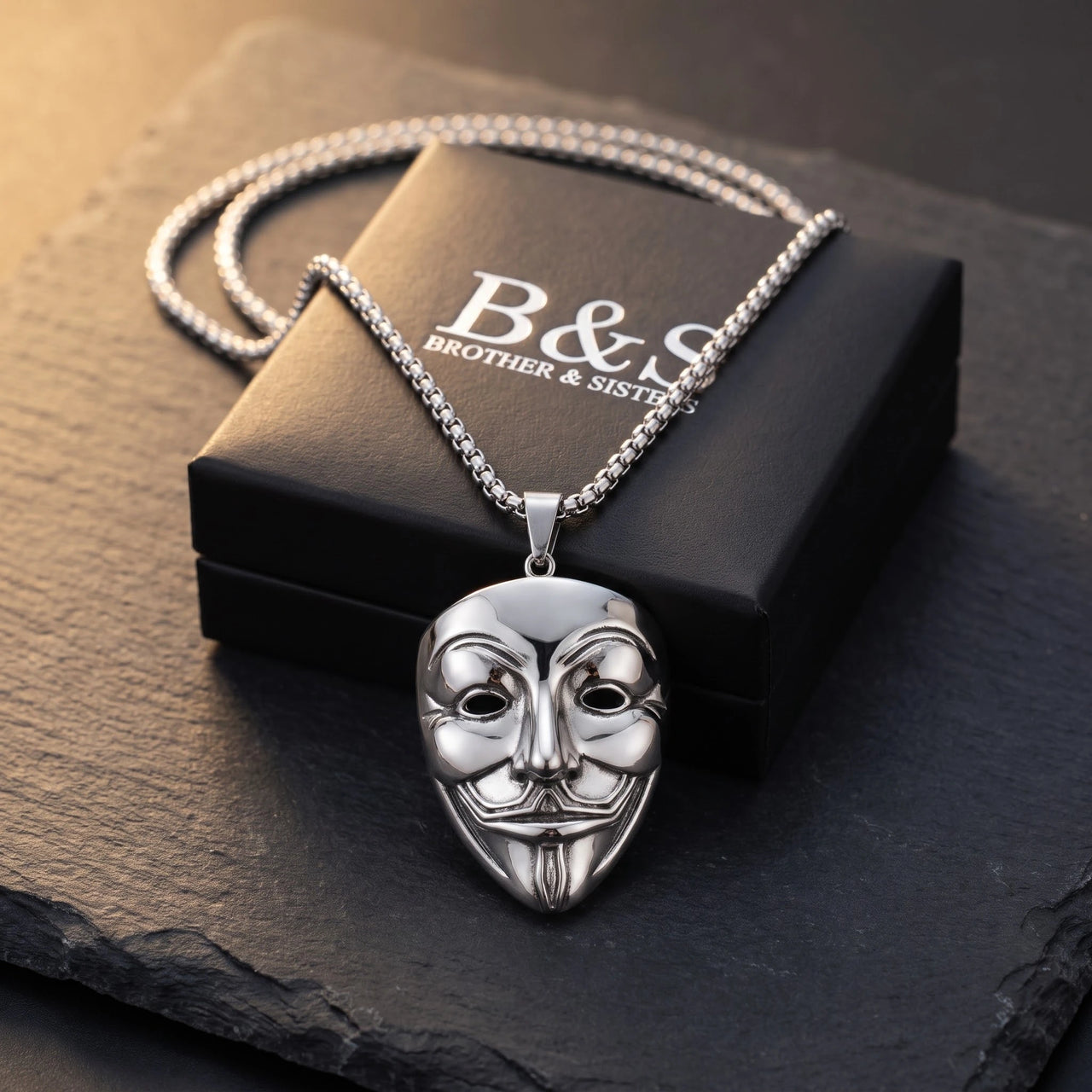Vendetta Necklace Silver – in the Brother & Sisters gift box | Brother & Sisters | SKU: White Gold